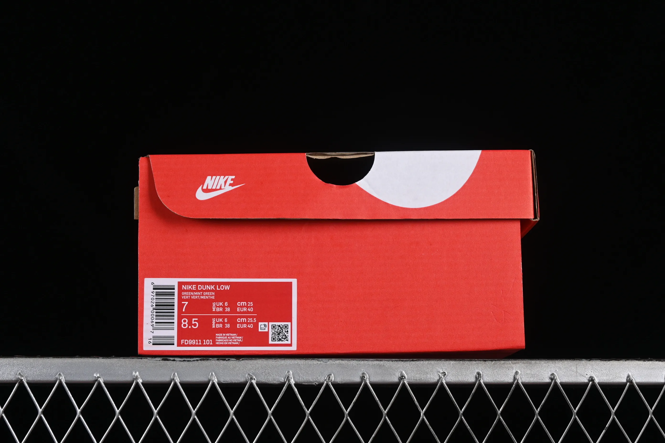 All categories Nk SB Dunk series Nk SB Dunk Low low-top sneakers Z version Nk SB Dunk Low white green SB low-top sports and leisure sneakers FD9911-101